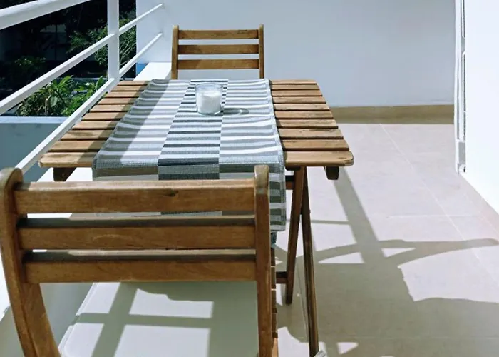 Live Cerca Del Mar * بويرتيتو دو غويمار